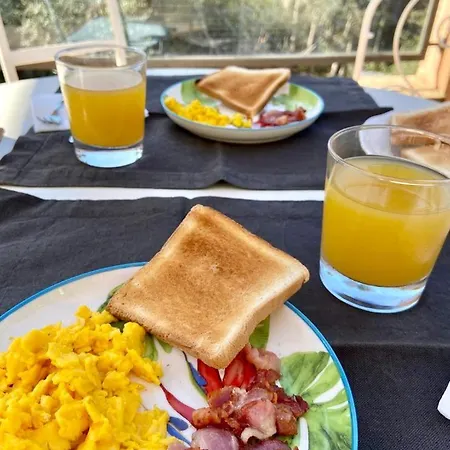 Villino Ada Bed & Breakfast